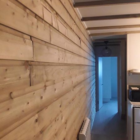 The Lodge Guesthouse Brittas Екстериор снимка